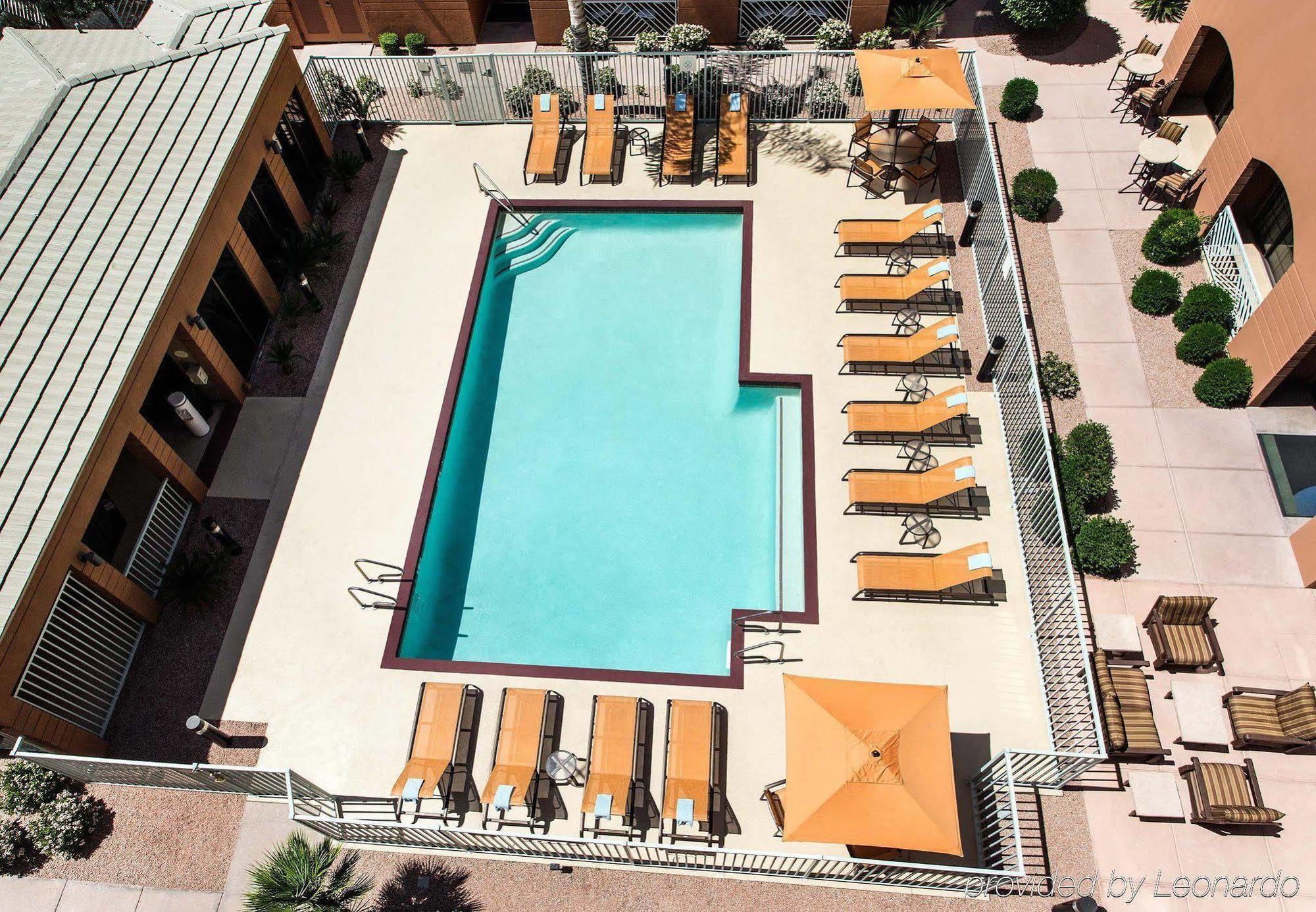 Courtyard By Marriott Scottsdale Old Town Hotell Exteriör bild
